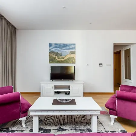Lora In Apartment Budva