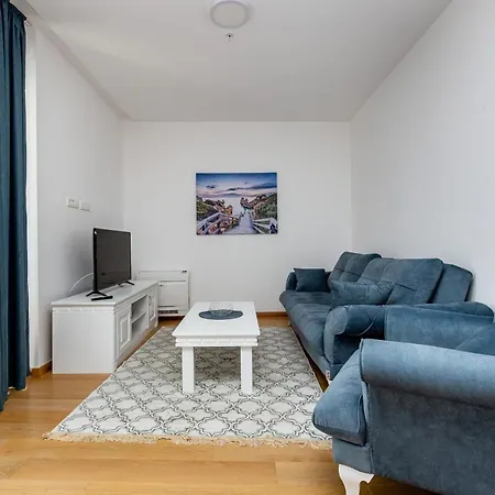 Lora In Apartment